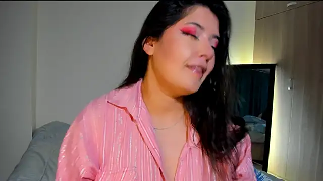 x Adeline  online show from May 6, 2:37 am