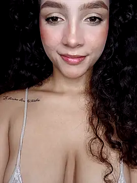 curlie dream online show from December 20, 5:22 am