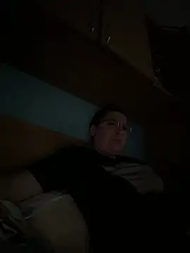 Dana92va online show from April 17, 3:36 pm