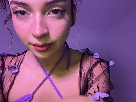 Anne Wyntheris online show from December 22, 1:31 am