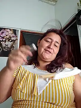 VioletBruces online show from April 11, 8:12 pm