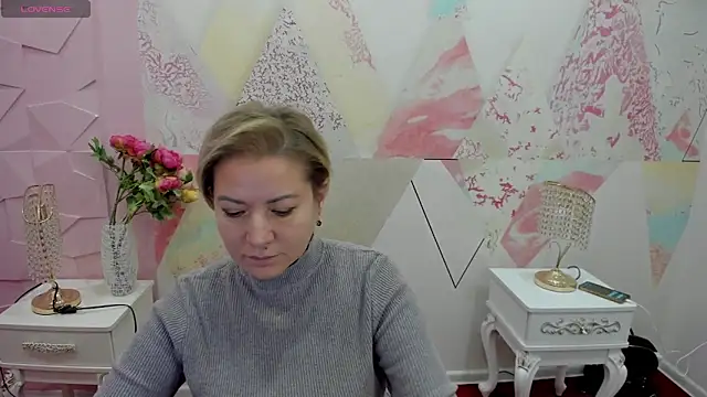 victorynika online show from December 3, 8:17 am