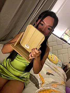 voganmarie online show from January 13, 11:47 am