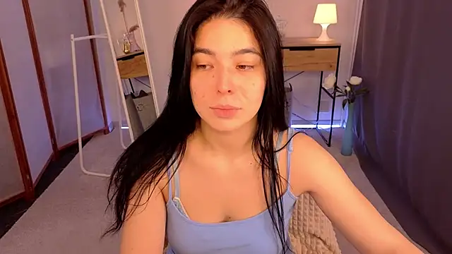 rosaliemoan online show from December 15, 7:35 am