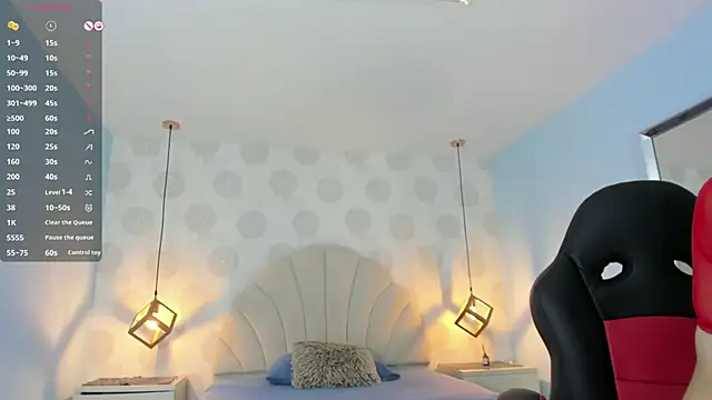 VENUSGREYS1 online show from April 10, 12:33 pm