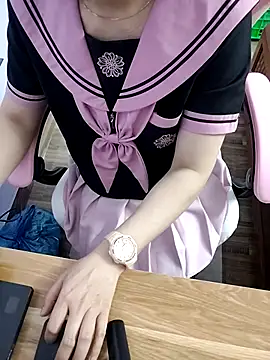  MyNa  online show from December 19, 2:20 pm