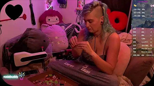 rosiebuddy online show from February 20, 1:48 am