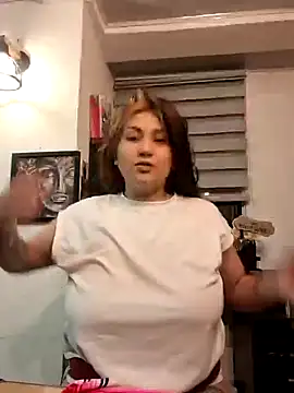 Magenta Moon online show from January 13, 2:50 am