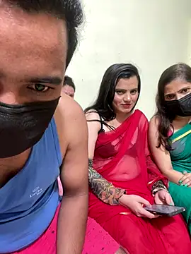 STARGROUPNEXT online show from December 5, 2:18 pm