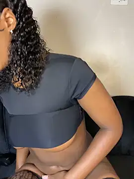 Thick Lucia online show from January 31, 7:45 pm