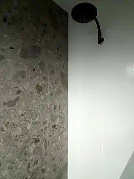 lexi242 online show from December 15, 7:52 pm