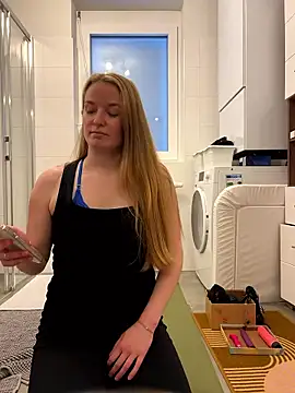 Annas G online show from January 10, 2:44 pm