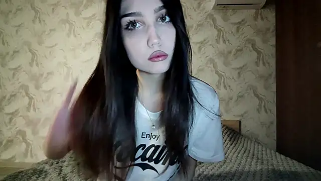 Qwami Amie online show from February 26, 4:17 pm