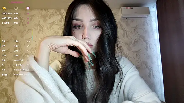 Qwami Amie online show from March 4, 3:24 am