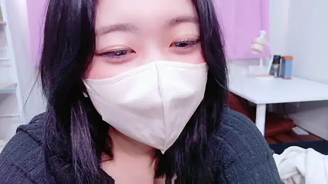 Ms-KARINA online show from May 10, 7:10 am