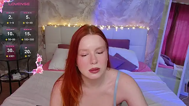 LucyHornyDollx online show from December 17, 7:23 am