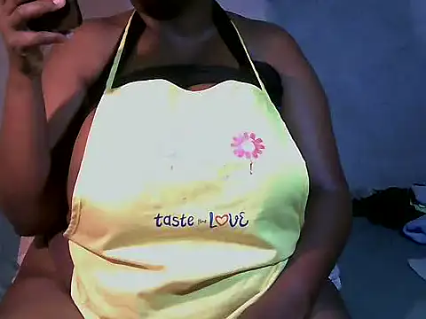 sweetmilkylady online show from May 14, 8:42 am