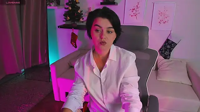 Sofia Fisher online show from December 16, 7:25 am