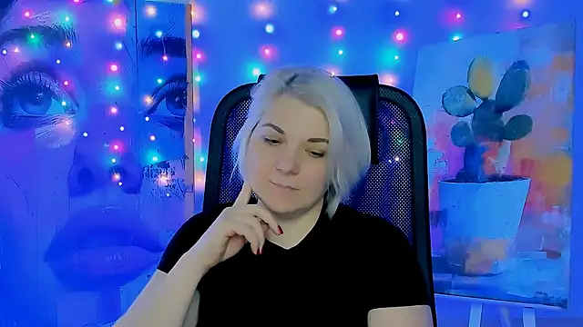 EvaEvals online show from December 15, 7:24 am