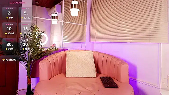 emily burton18 online show from February 8, 12:53 pm