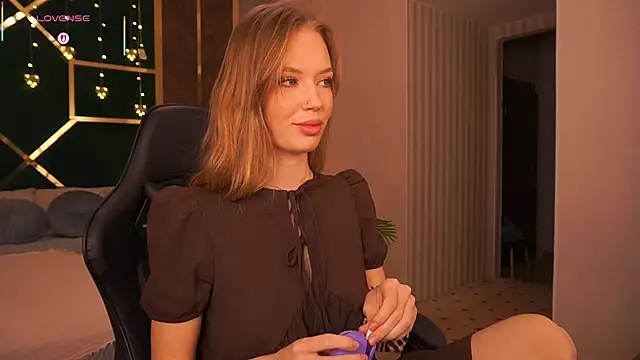 MollyyMayy online show from February 23, 3:22 pm