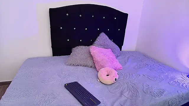 Mimi Glow online show from February 26, 7:24 pm