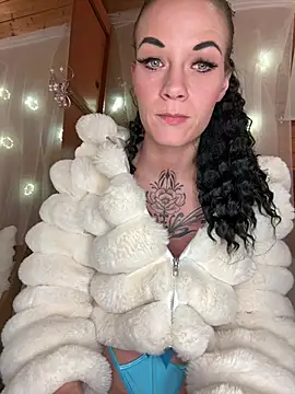 dein traumchen online show from February 2, 12:31 am