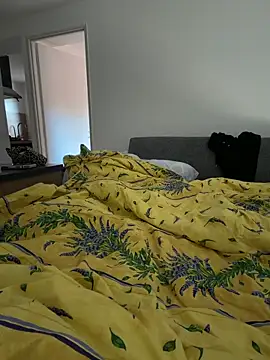 CoquineCharmeuse online show from April 18, 4:09 pm