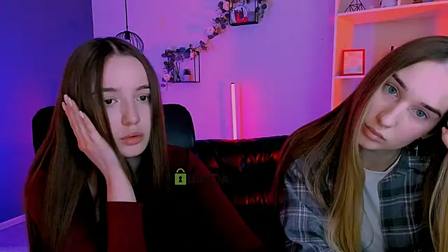 mila firee online show from April 17, 9:00 am