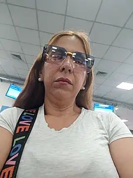 cari75 online show from March 3, 1:17 pm