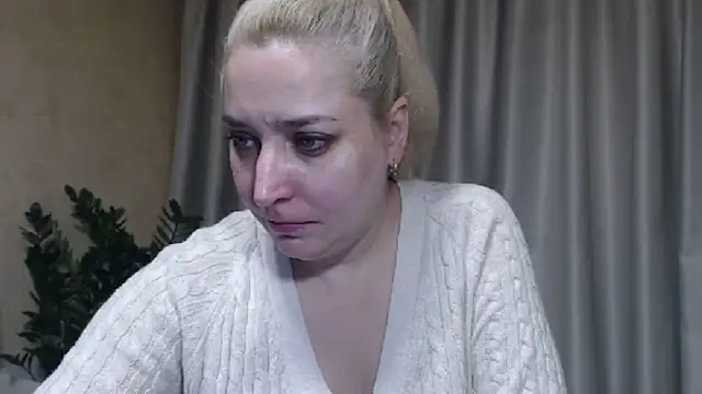 sweetpussy13 online show from November 21, 9:00 am