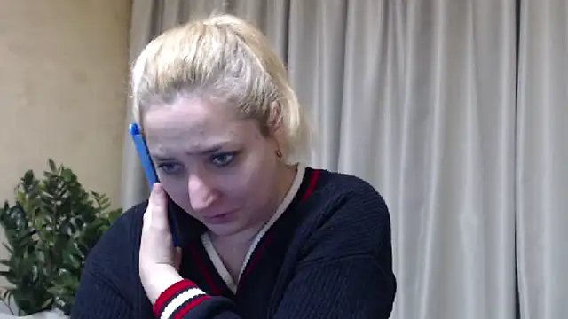 sweetpussy13 online show from February 14, 6:15 am