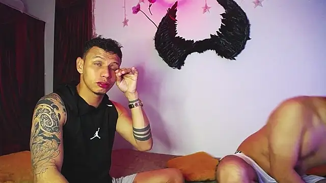 Noha and Iam online show from March 2, 11:39 am