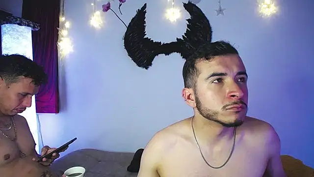 Noha and Iam online show from February 16, 12:16 pm