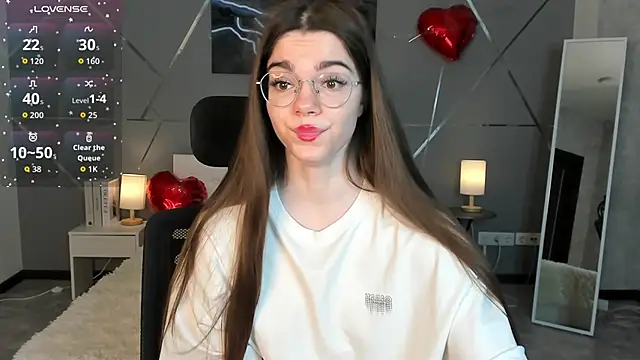 miss  evelyne online show from February 20, 1:37 am