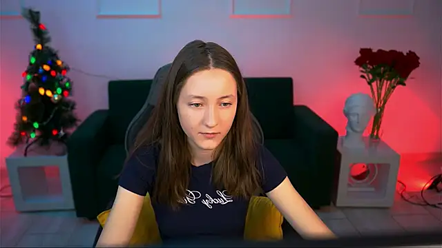 LuluPatterson online show from December 15, 1:38 pm