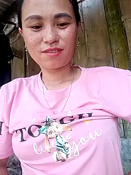 ngaytho004 online show from April 17, 6:59 am