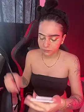 Missvalery online show from January 18, 7:21 pm