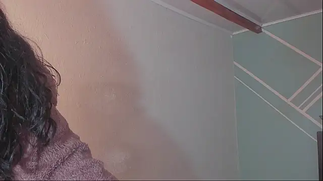 Lucy-Bluesea online show from February 13, 1:18 am