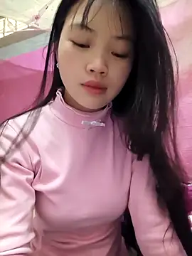 Quieny-x online show from December 20, 1:31 am