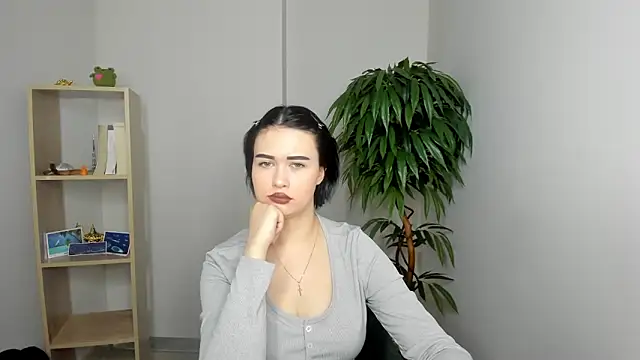 FelishaCasar online show from December 16, 7:47 am