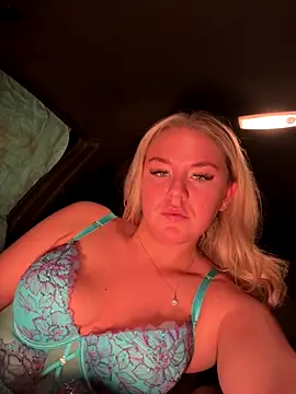 Golidelovee online show from December 14, 8:25 pm