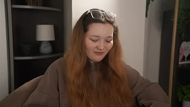 CarlitaWyler online show from December 14, 12:11 pm