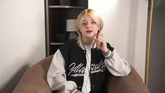 RosannPolk online show from December 19, 6:49 am