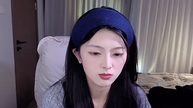 Koikoi    online show from February 25, 1:31 pm