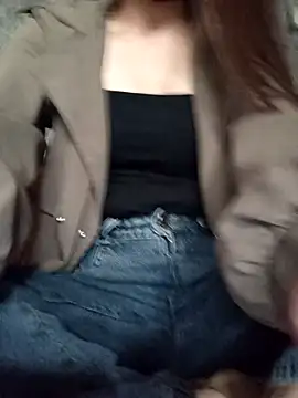 kiss-you12 online show from December 18, 5:56 am