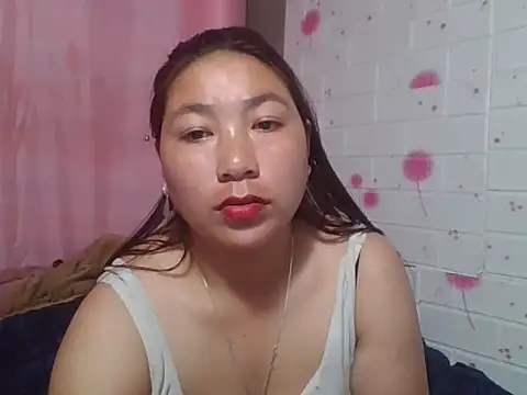 giang0055 online show from March 2, 7:15 am