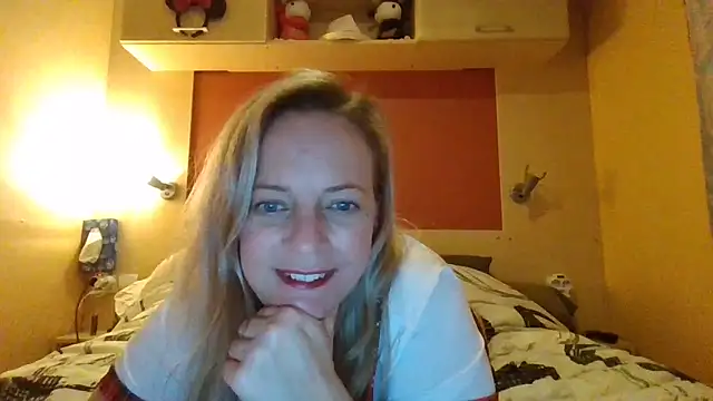 Miss-Chupagirly online show from December 21, 10:35 pm