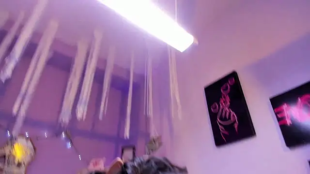 StaceyLeee online show from February 21, 8:09 pm