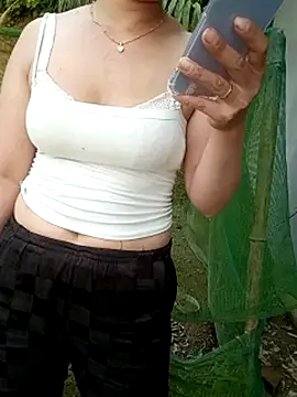 boiboi001 online show from March 26, 9:00 am